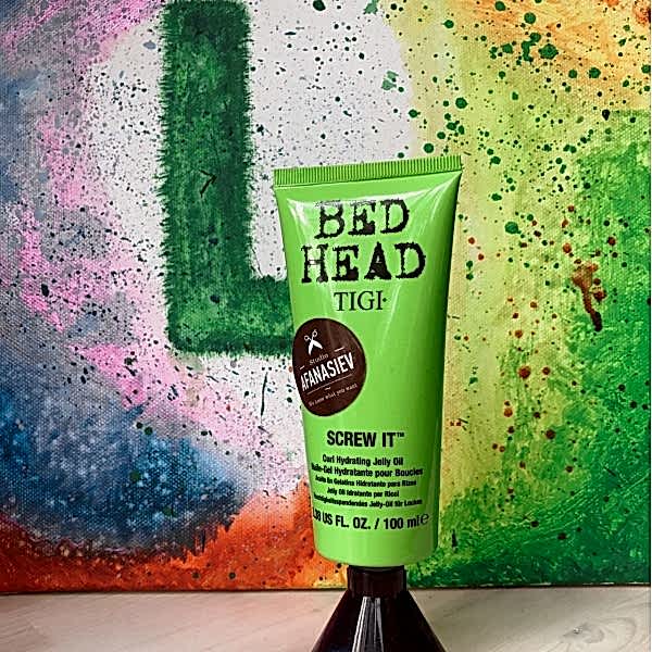 Купить TIGI BED HEAD SCREW IT - ДИСЦИПЛИНИРУЮЩЕЕ НЕСМЫВАЕМОЕ МАСЛО-ЖЕЛЕ ДЛЯ ВОЛОС 100 МЛ