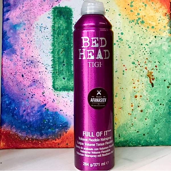 Купить TIGI BED HEAD FULL OF IT VOLUME FINISHING SPRAY - ФИНИШНЫЙ ЛАК ДЛЯ СОХРАНЕНИЯ ОБЪЕМА ВОЛОС 371 МЛ